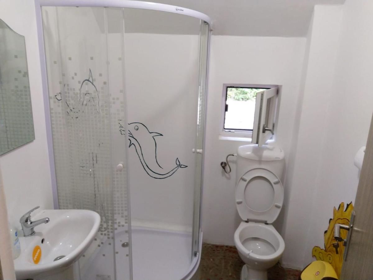 Проживание в семье Casa Milos Бэиле-Еркулане-27